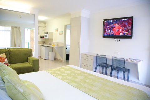 Bay Motel - Accommodation in Surfers Paradise 16