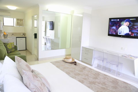 Bay Motel - Accommodation in Surfers Paradise 7