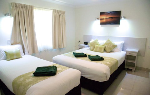 Bay Motel - Accommodation in Surfers Paradise 18
