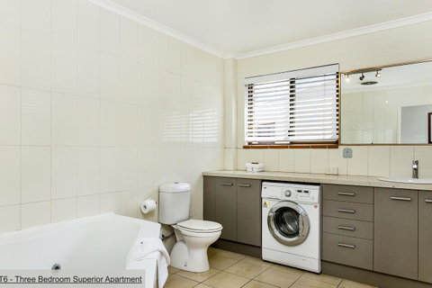 The Terraces Main Beach - Accommodation in Surfers Paradise 43