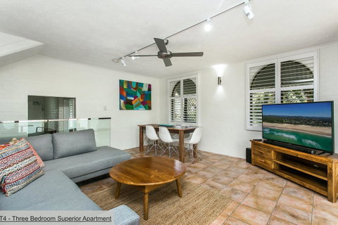 The Terraces Main Beach - Accommodation in Surfers Paradise 40