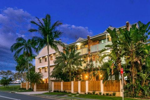 The Terraces Main Beach - Accommodation in Surfers Paradise 2