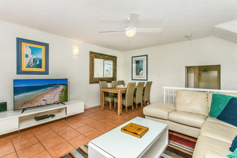 The Terraces Main Beach - Accommodation in Surfers Paradise 11