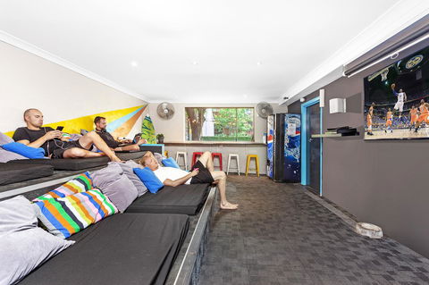 Summer House Kings Cross - Accommodation in Surfers Paradise 9
