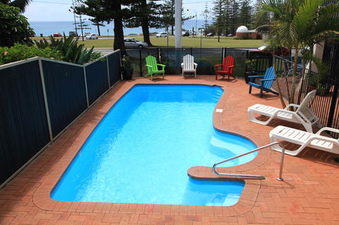 Beach House Holiday Apartments - Accommodation in Surfers Paradise 4