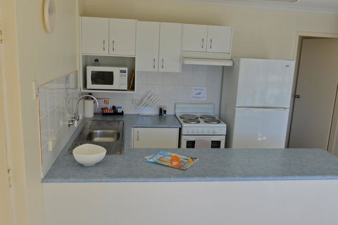 Beach House Holiday Apartments - Accommodation in Surfers Paradise 6