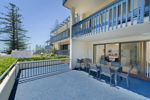 Beach House Holiday Apartments - Accommodation in Surfers Paradise 23