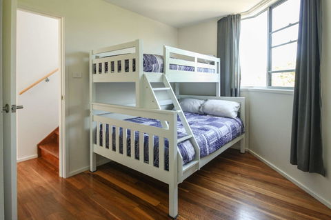 Valla's Beach House - Accommodation in Surfers Paradise 18