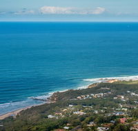 Valla's Beach House - Accommodation in Surfers Paradise