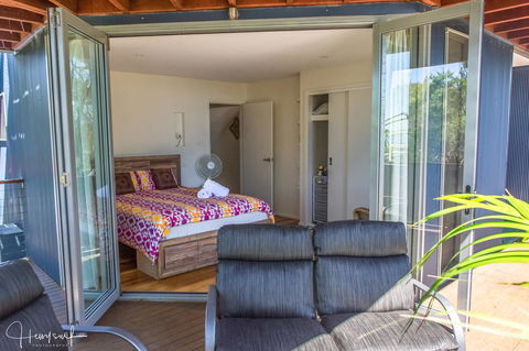 Valla's Beach House - Accommodation in Surfers Paradise 15