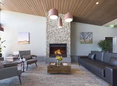 Abode Murrumbateman - Accommodation in Surfers Paradise 5