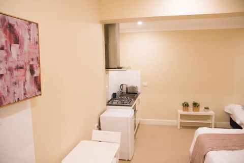 T&M HOUSE - Accommodation in Surfers Paradise 4