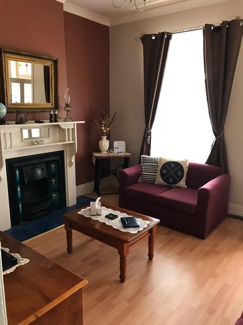 Jadan Cottages - Accommodation in Surfers Paradise 0