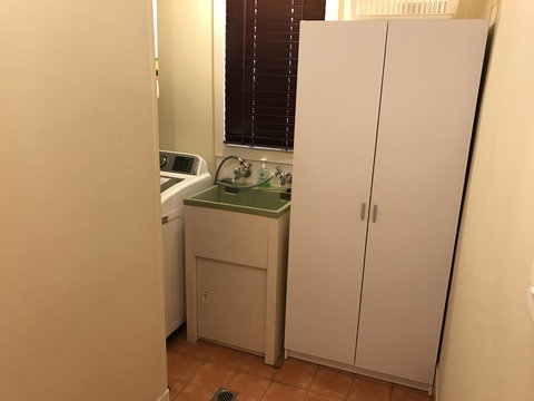 Jadan Cottages - Accommodation in Surfers Paradise 35