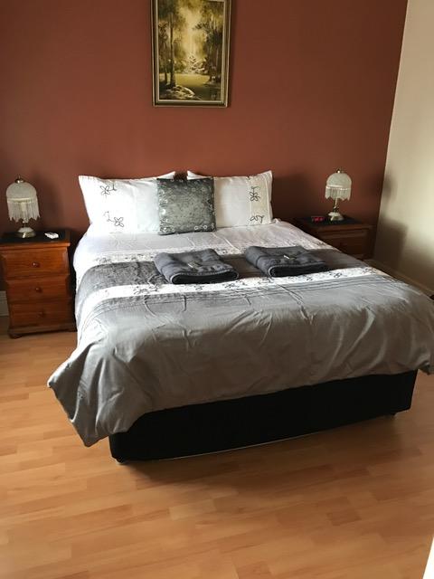 Jadan Cottages - Accommodation in Surfers Paradise 1