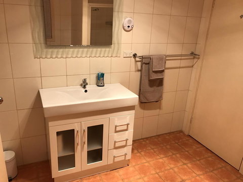 Jadan Cottages - Accommodation in Surfers Paradise 10