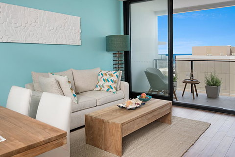 Arena Luxury Beachfront Apartment - Accommodation in Surfers Paradise 44