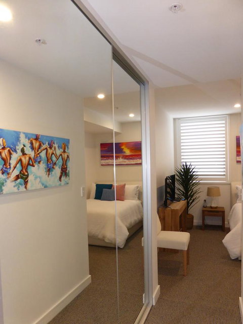 Arena Luxury Beachfront Apartment - Accommodation in Surfers Paradise 28