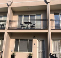 Travers Street Apartment - Accommodation in Surfers Paradise