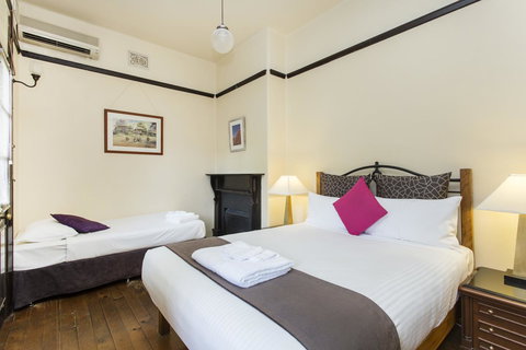 Sydney Harbour Bed And Breakfast - Accommodation in Surfers Paradise 13