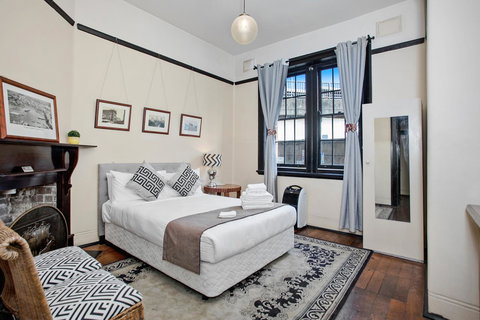 Sydney Harbour Bed And Breakfast - Accommodation in Surfers Paradise 1