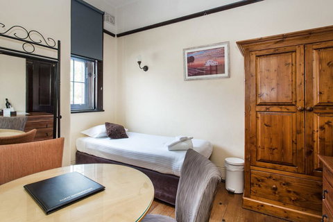 Sydney Harbour Bed And Breakfast - Accommodation in Surfers Paradise 19