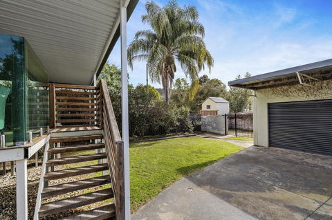 The Spa Cottage With HotTub, Netflix & Stan - Accommodation in Surfers Paradise 21