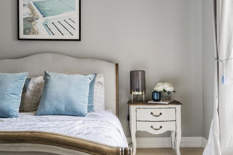 The Spa Cottage With HotTub, Netflix & Stan - Accommodation in Surfers Paradise 0