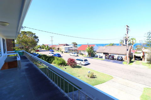 Coastal Horizons Beach House - Accommodation in Surfers Paradise 9