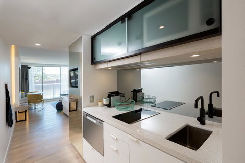 QT Bondi - Accommodation in Surfers Paradise 3