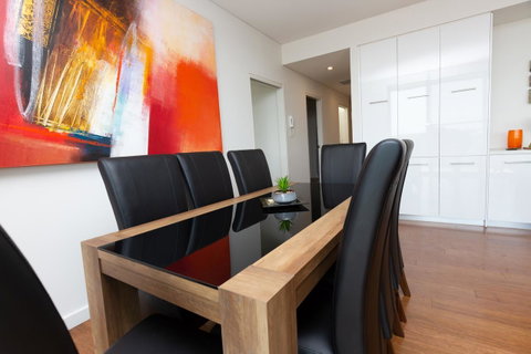 The Penthouse - Accommodation in Surfers Paradise 7