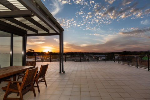 The Penthouse - Accommodation in Surfers Paradise 0