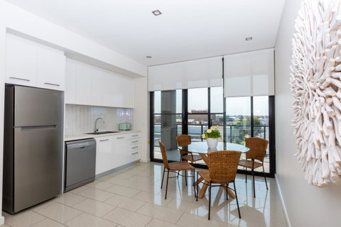 The Penthouse - Accommodation in Surfers Paradise 3