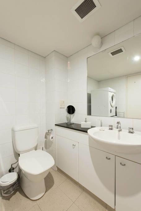 Grande Esplanade Studio - Accommodation in Surfers Paradise 10