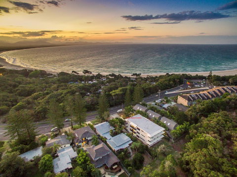 Cape Apartments - Accommodation in Surfers Paradise 2
