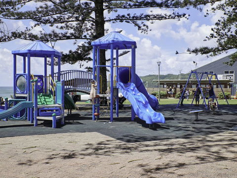 Cape Apartments - Accommodation in Surfers Paradise 11