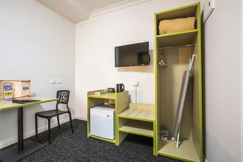 Boomerang Hotel - Accommodation in Surfers Paradise 12