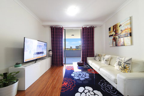 Sydney Apartment Close To Airport & CBD - Accommodation in Surfers Paradise 3