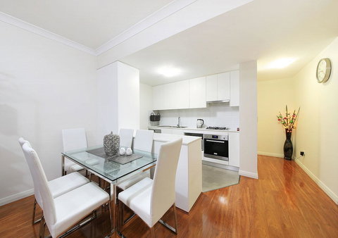 Sydney Apartment Close To Airport & CBD - Accommodation in Surfers Paradise 15