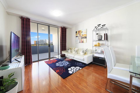 Sydney Apartment Close To Airport & CBD - Accommodation in Surfers Paradise 4