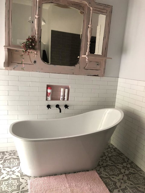 Chanticleer Gardens Barn Cottage With A Pool - Accommodation in Surfers Paradise 32