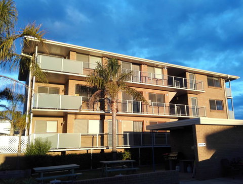 Narooma Palms Holiday Apartments - Accommodation in Surfers Paradise 1