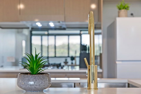 Stylish And Neat Two Bed Apartment In Wentworth Point - Accommodation in Surfers Paradise 2