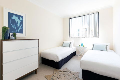 Stay In The Heart Of Randwick With Style - Accommodation in Surfers Paradise 6