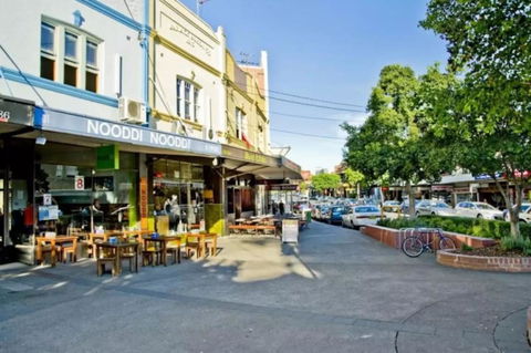 Stay In The Heart Of Randwick With Style - Accommodation in Surfers Paradise 16