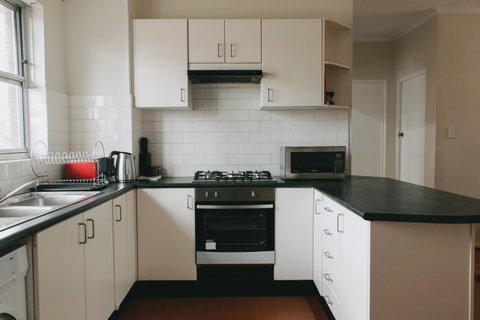 Lotus Stay Manly - Apartment 29B - Accommodation in Surfers Paradise 4