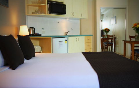 The Byron Beachcomber - Accommodation in Surfers Paradise 8