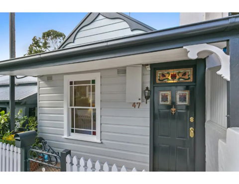 North Sydney Historic Whalers Cottage - Accommodation in Surfers Paradise 10