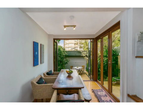 North Sydney Historic Whalers Cottage - Accommodation in Surfers Paradise 4