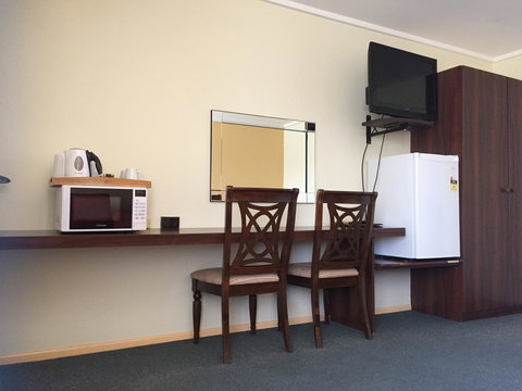 Deniliquin Motel - Accommodation in Surfers Paradise 16